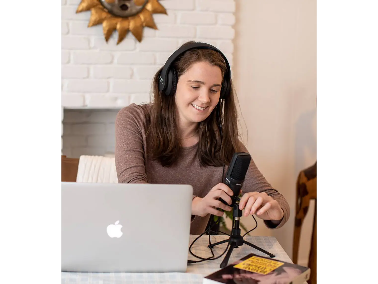 ZUM-2PMP Pack de Podcast Con Audífonos y Micrófono USB 8