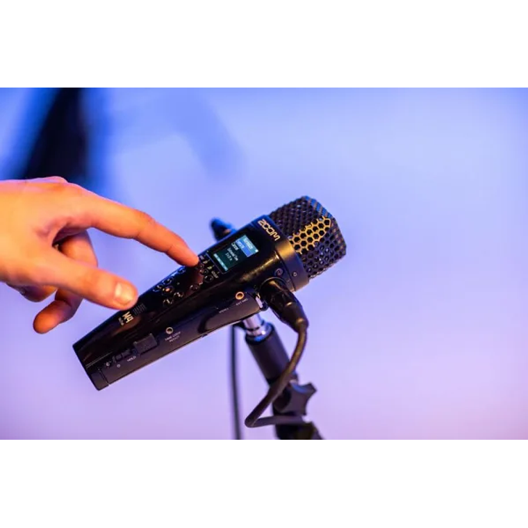 Zoom M4 Grabadora y Micrófono de Mano de 4 Canales 4