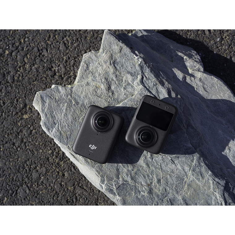 DJI Osmo 360 Adventure combo 4