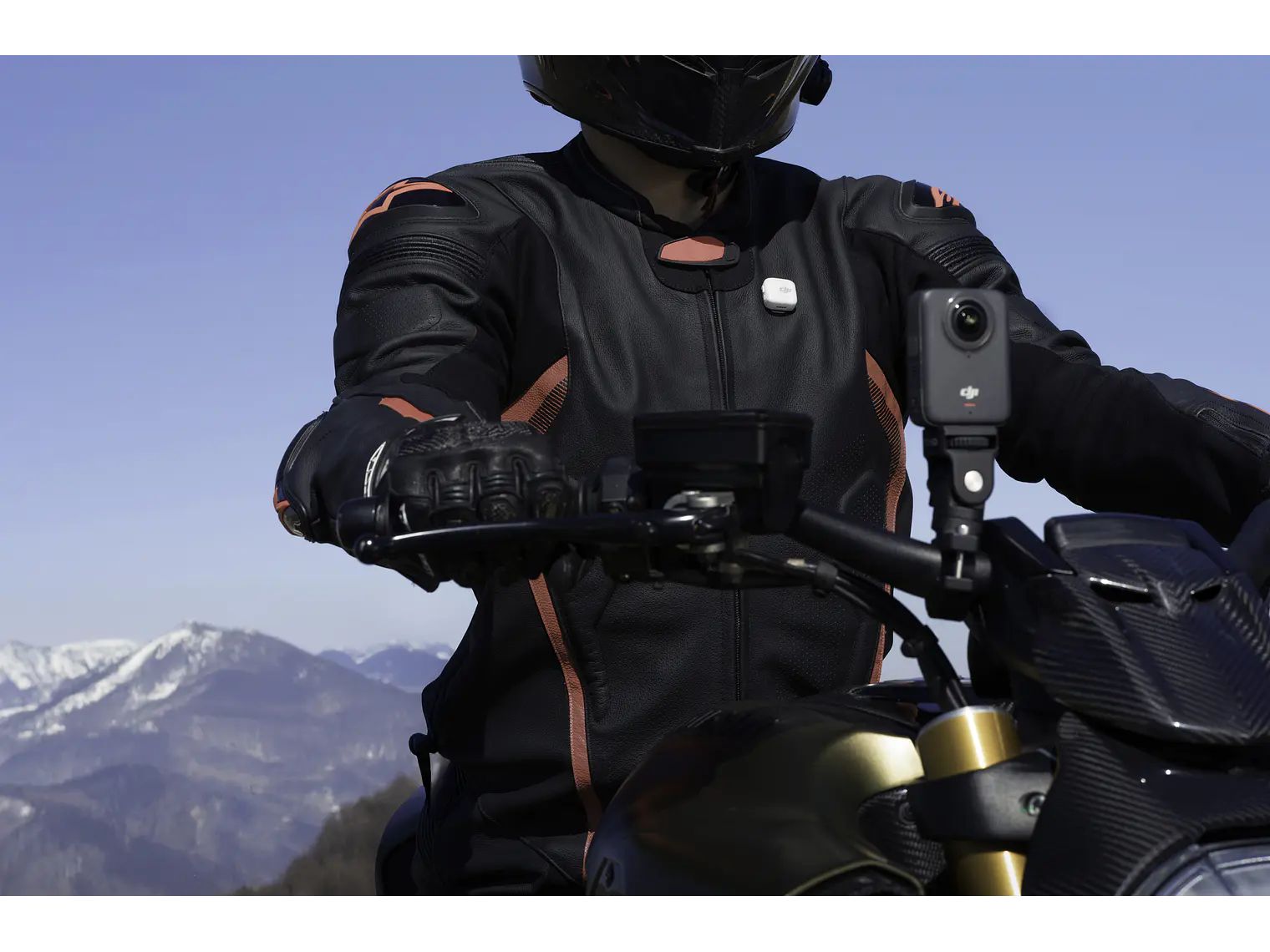 DJI Osmo 360 Adventure combo 6
