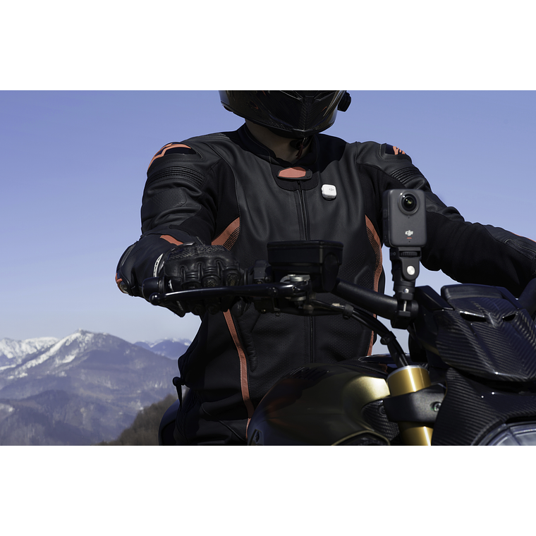 DJI Osmo 360 Adventure combo 6