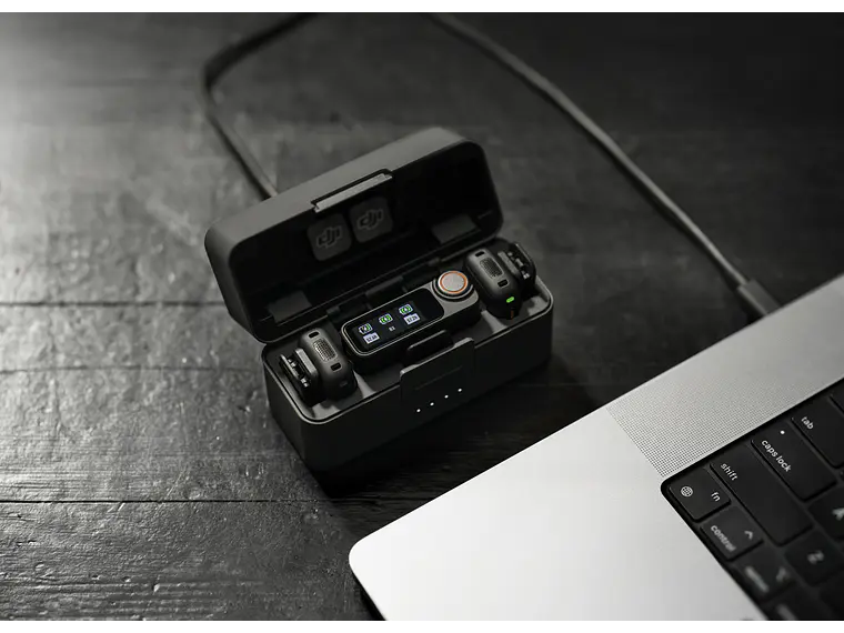 DJI Mic 3 (2 TX + 1 RX + Charging Case) 2