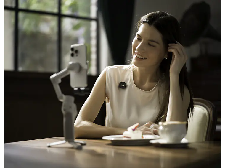 DJI Mic 3 (2 TX + 1 RX + Charging Case) 4