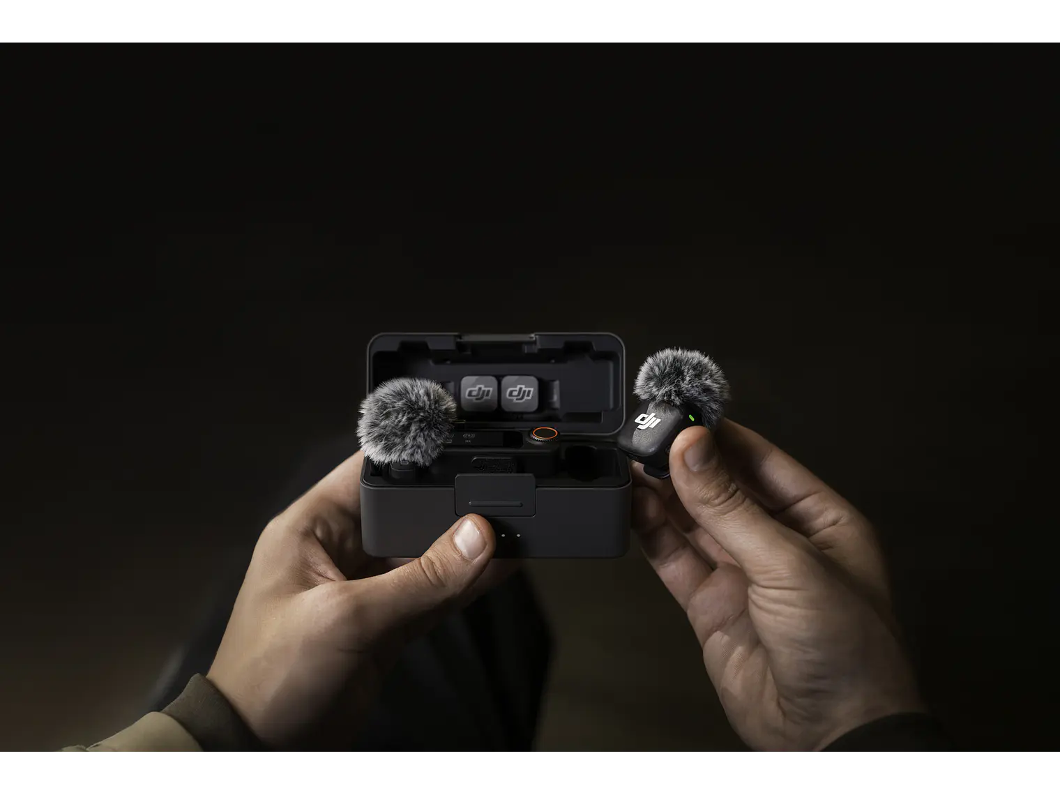 DJI Mic 3 (2 TX + 1 RX + Charging Case) 9
