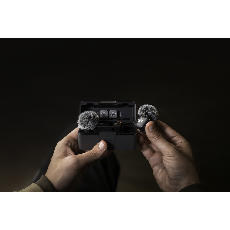 DJI Mic 3 (2 TX + 1 RX + Charging Case) 9