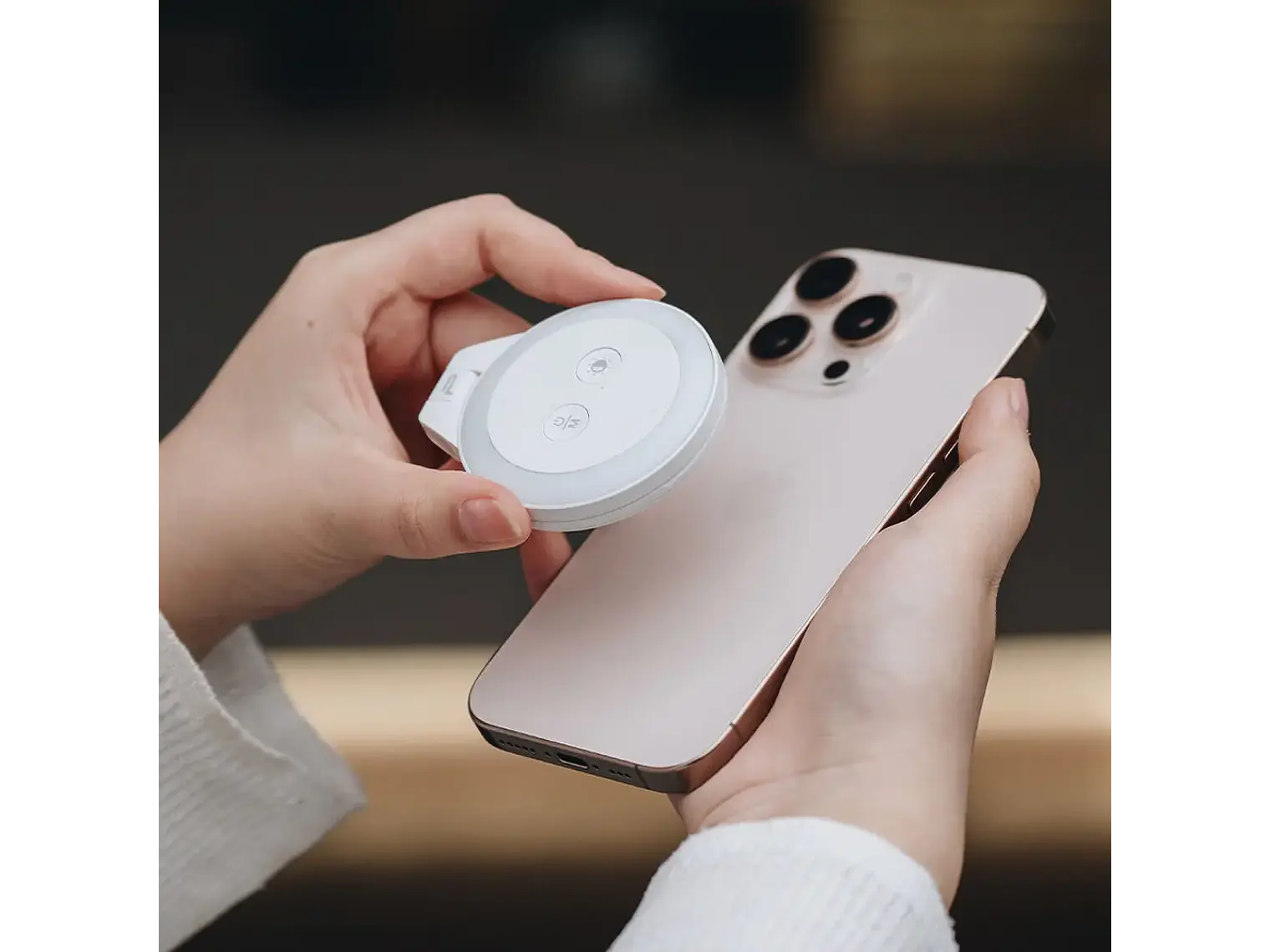 PGYTECH Luz LED MagGlow para Smartphone 2