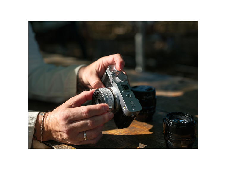  Fujifilm X-E5 Kit XF23mm F2.8 Silver 1