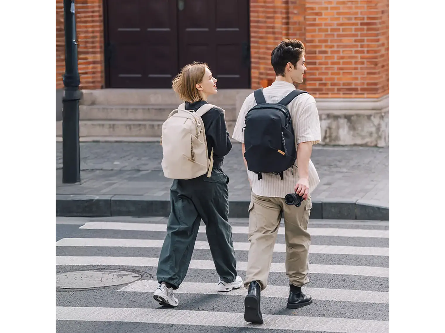 PGYTECH Mochila OneGo Lite 22L - Matte Black 2