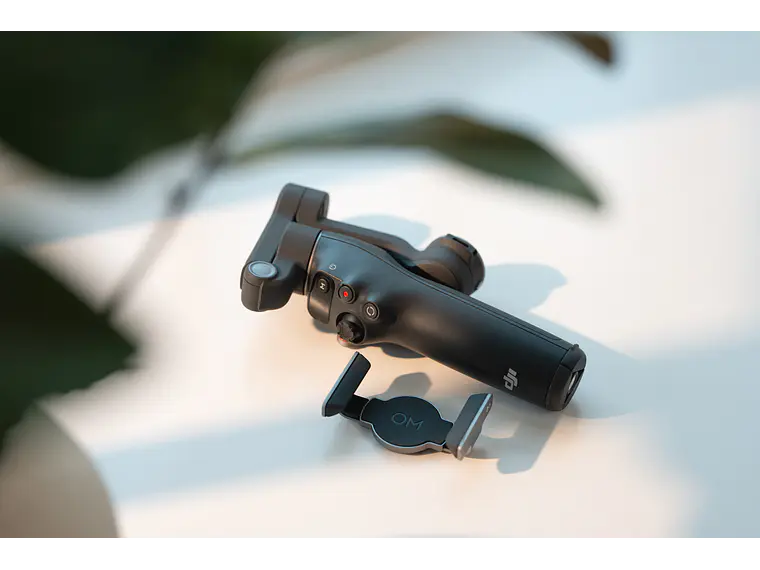 DJI Osmo Mobile 8 6