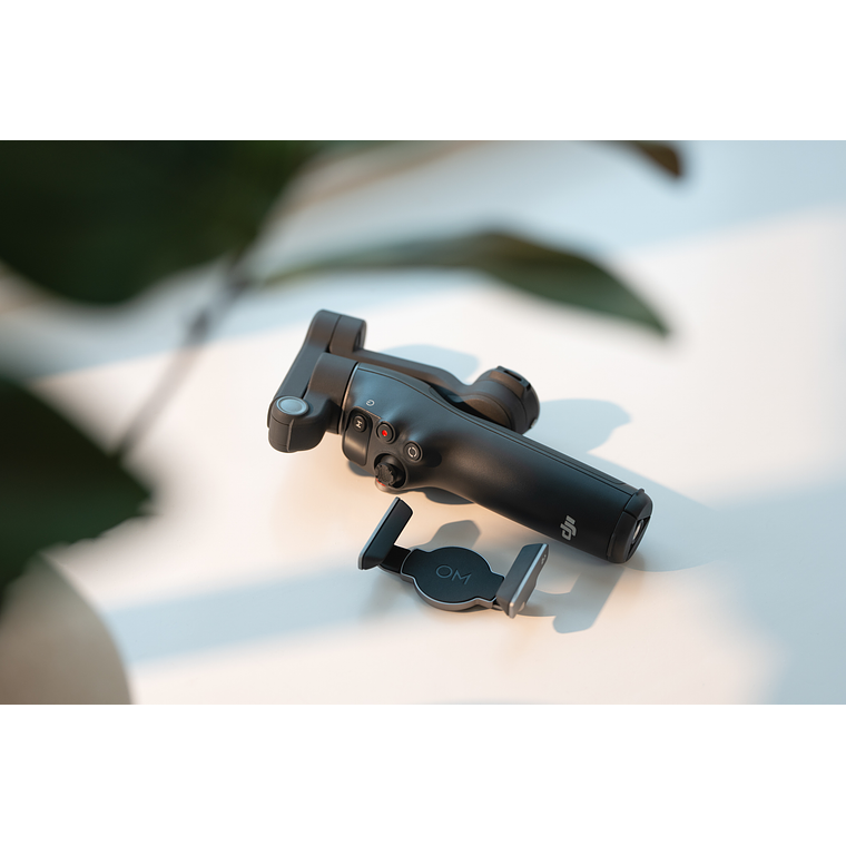 DJI Osmo Mobile 8 6