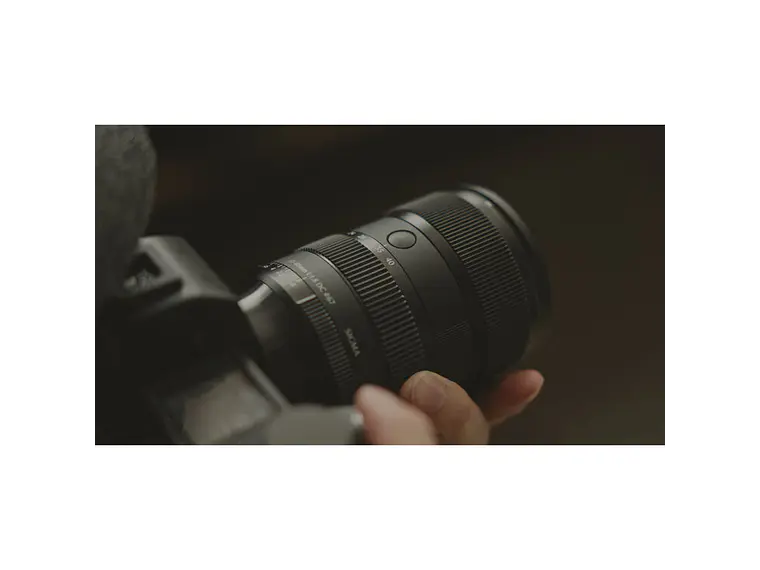 Sigma AF 17-40mm f/1.8 DC Canon RF 5