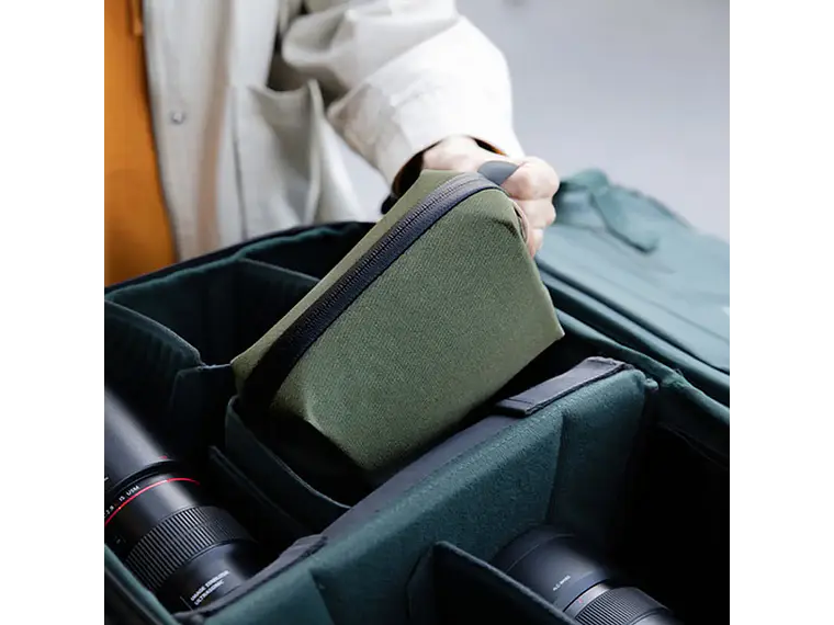 PGYTECH Estuche Mini Tech Organizer - Moss Green 2