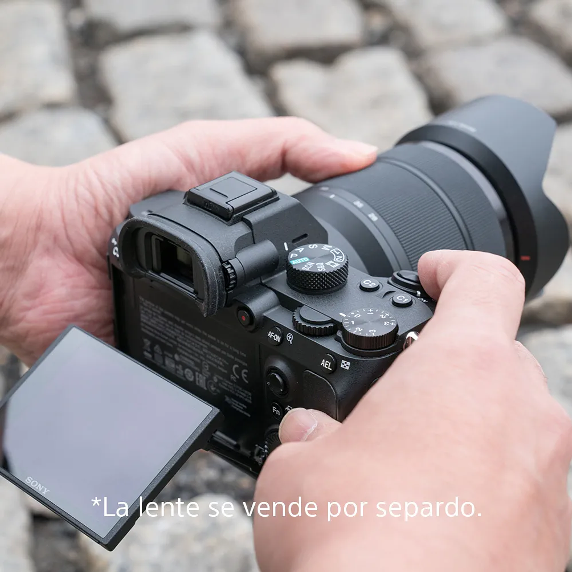 Sony A7 III 28-70mm f/3.5-5.6 OSS 8