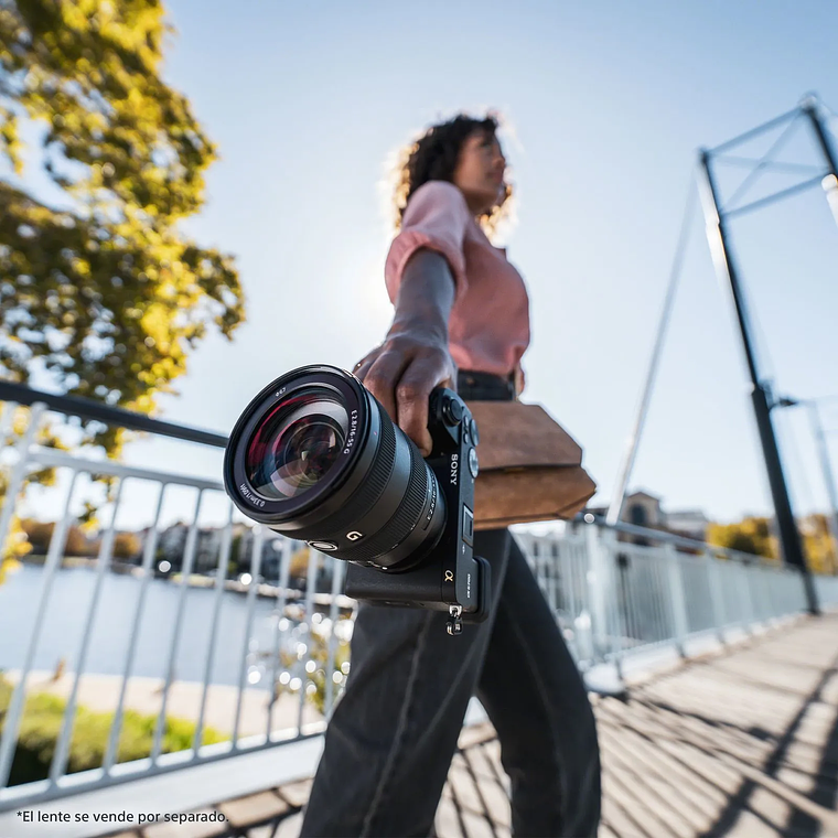 Sony A6700 solo cuerpo 10