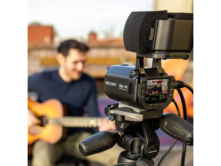 Zoom Q8N-4K camara de video 4K con Captura de audio profesional 6