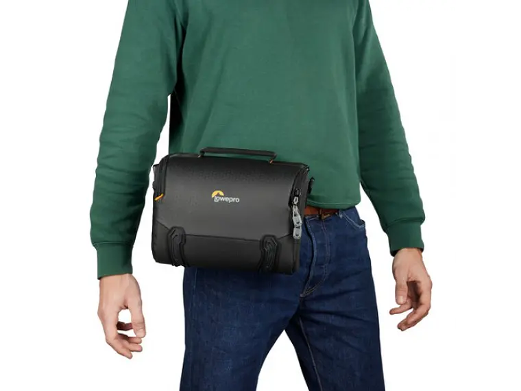 Lowepro Bolso de Hombro Adventura SH160 III 4