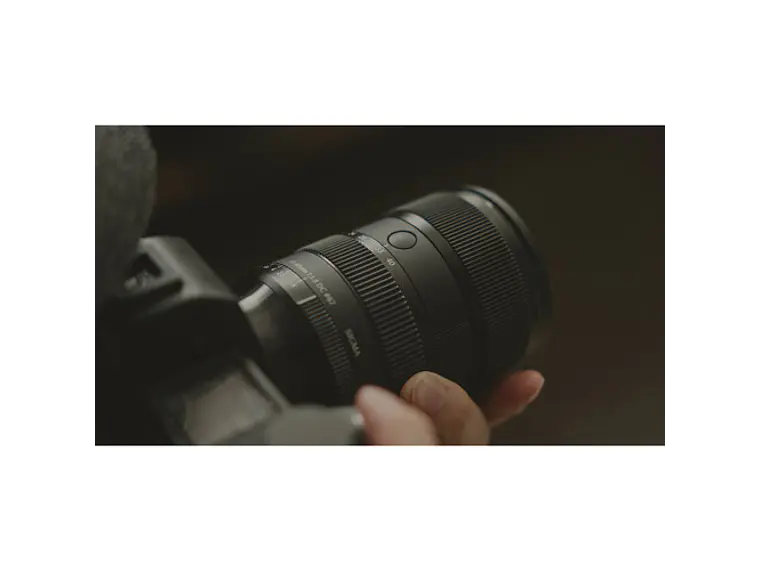 Sigma 17-40mm f/1.8 DC Art Lens (Sony E) 3