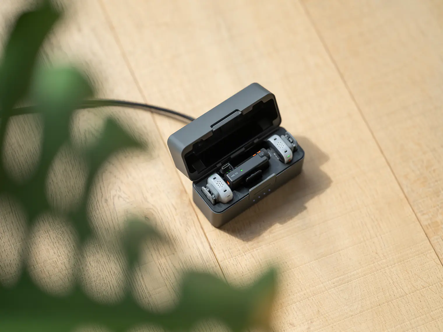 DJI Mic Mini 2S (2 TX + 1 RX + Charging Case) 7
