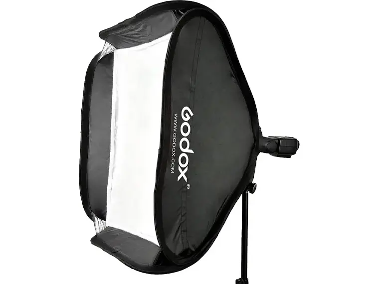 Godox Softbox 80x80 + Adaptador Bowens para flash speedlight 2