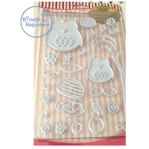 Set moldes cortadores Buhos 28 piezas 