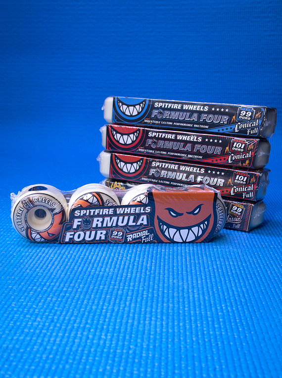 Ruedas Spitfire  Radial Full F4 54mm DU 99