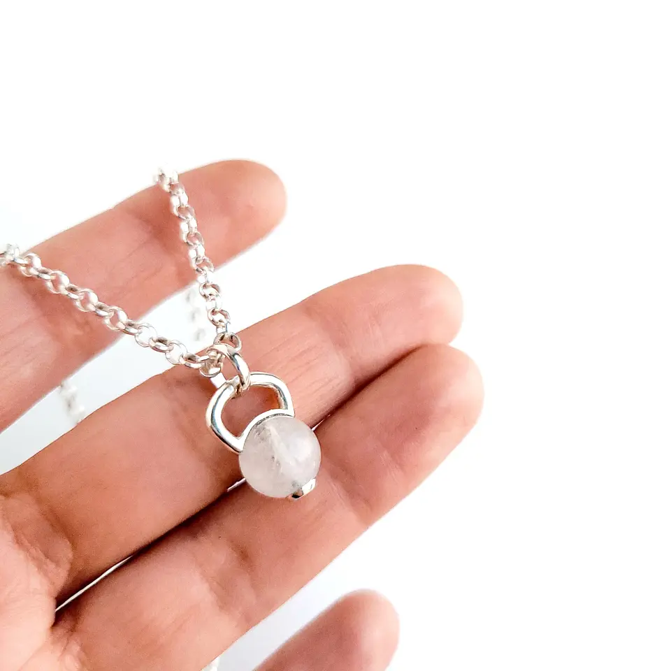 COLLAR KB CUARZO BLANCO 1
