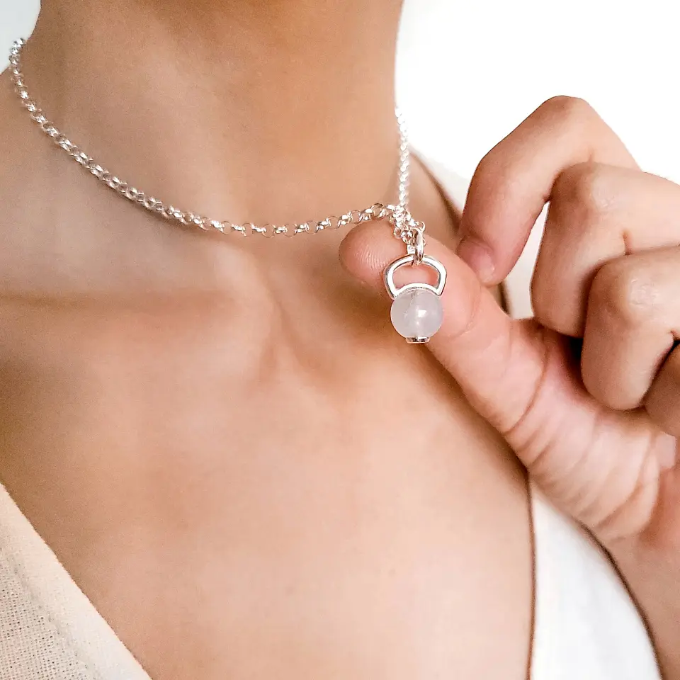 COLLAR KB CUARZO BLANCO 3