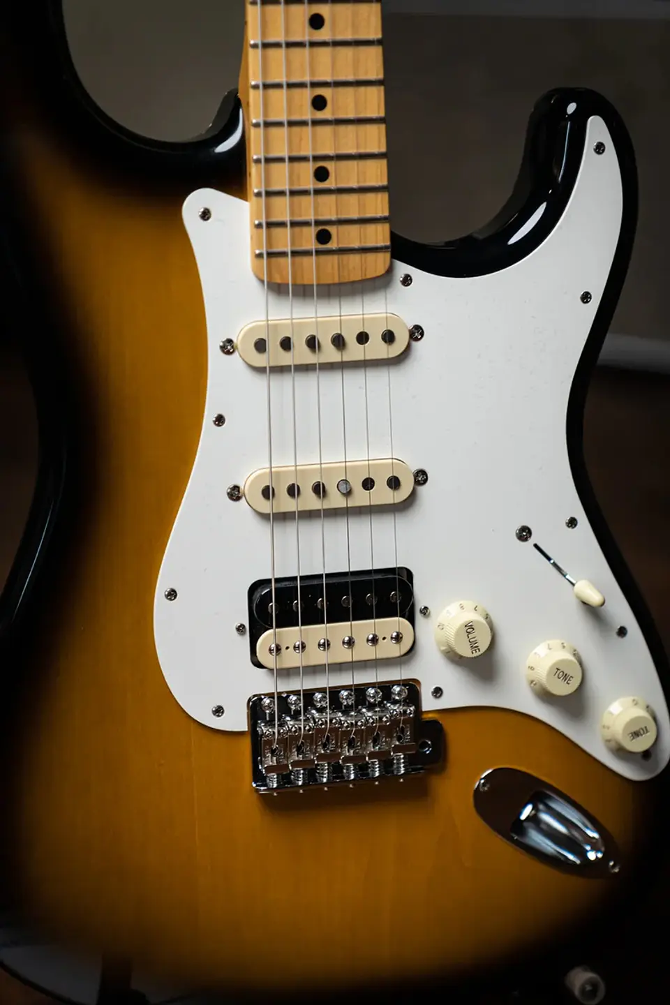 Fender Stratocaster HSS 50s JV Modified 6