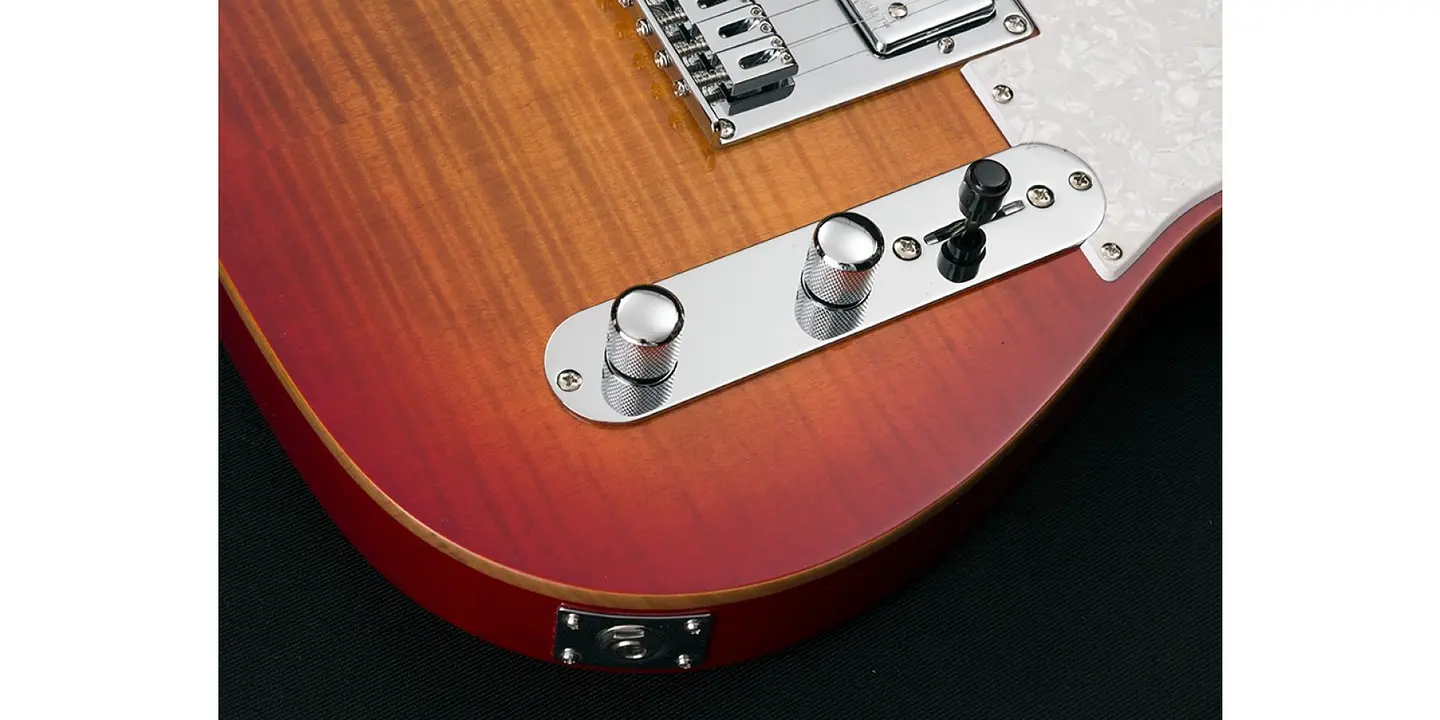 Michael Kelly 53DB Cherry Sunburst 4