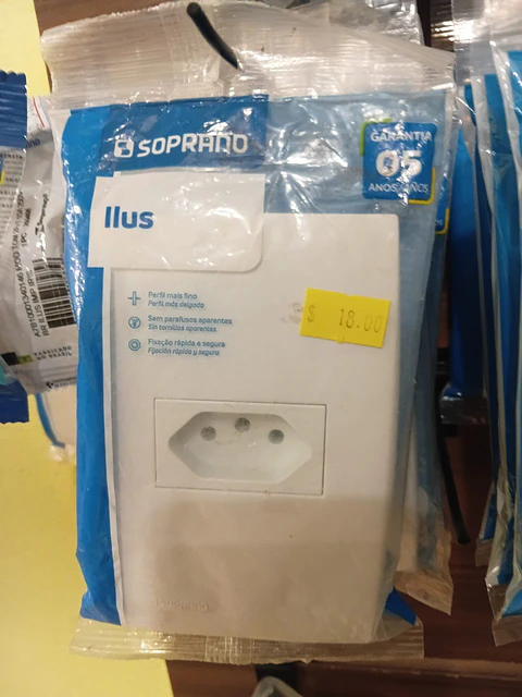 Tomada com placa 10A Soprano