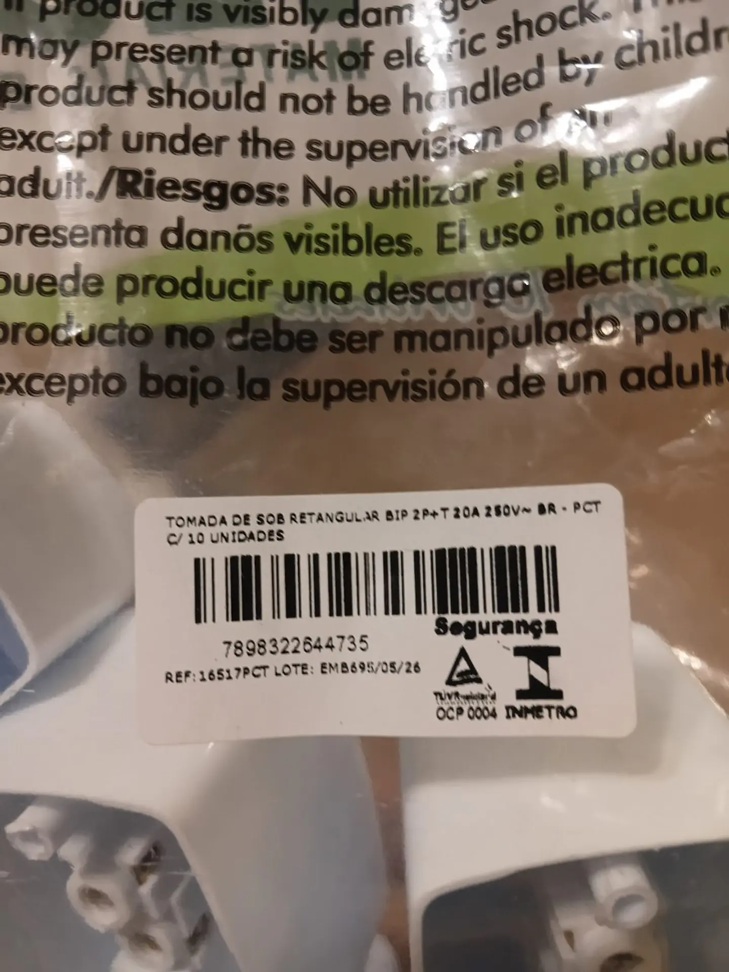 Tomada de sobrepor 20a Ilumi 2
