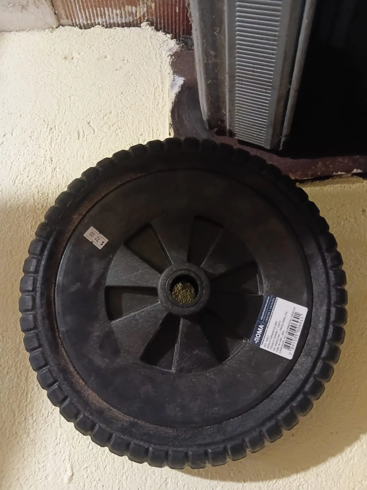 Pneu maciço para carrinho de mao 1