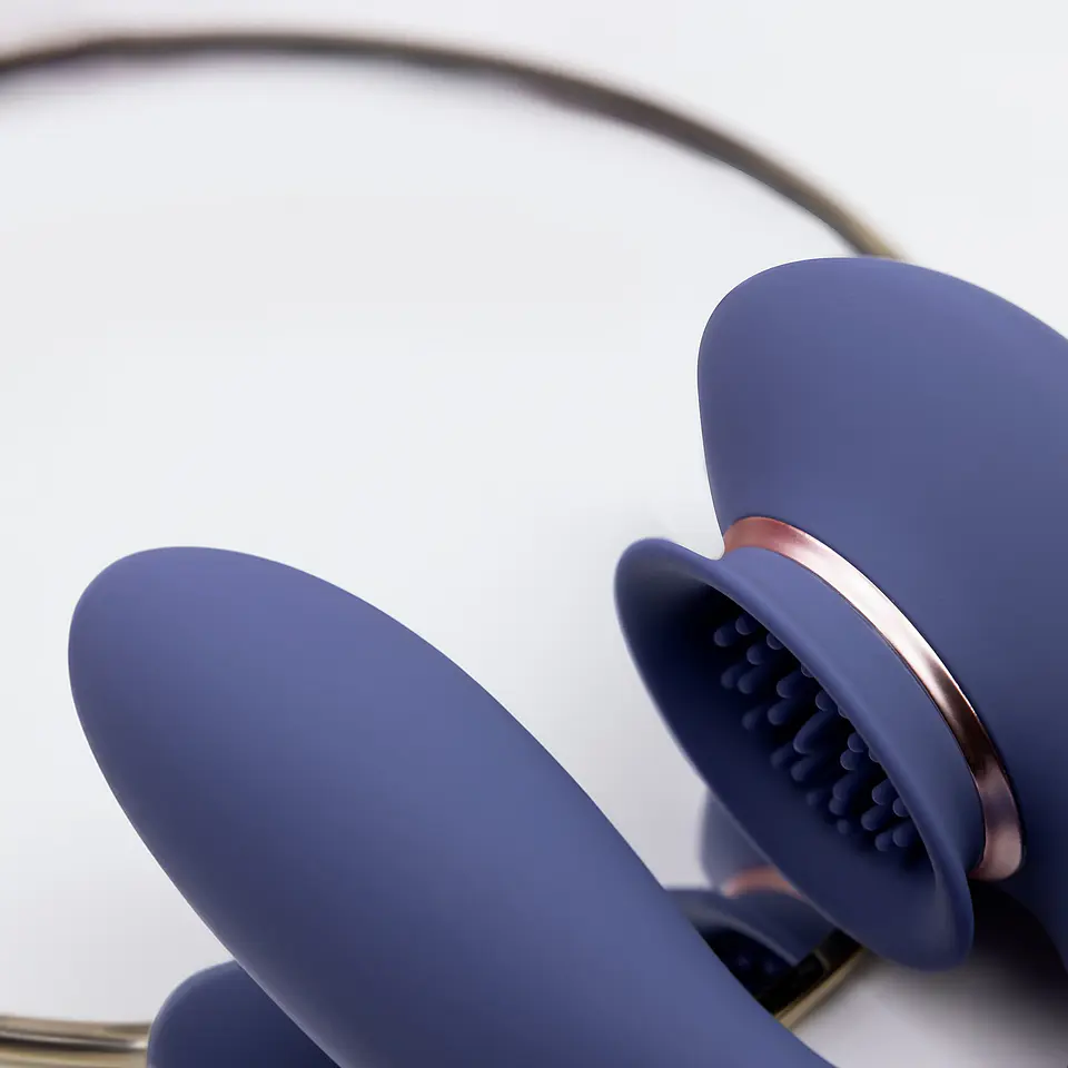 Twitch 3 Vibrador Recarregável e Sucção Azul/Cinza Innovation 6