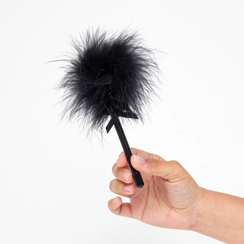 Espanador de Plumas Preto Secret Play 2