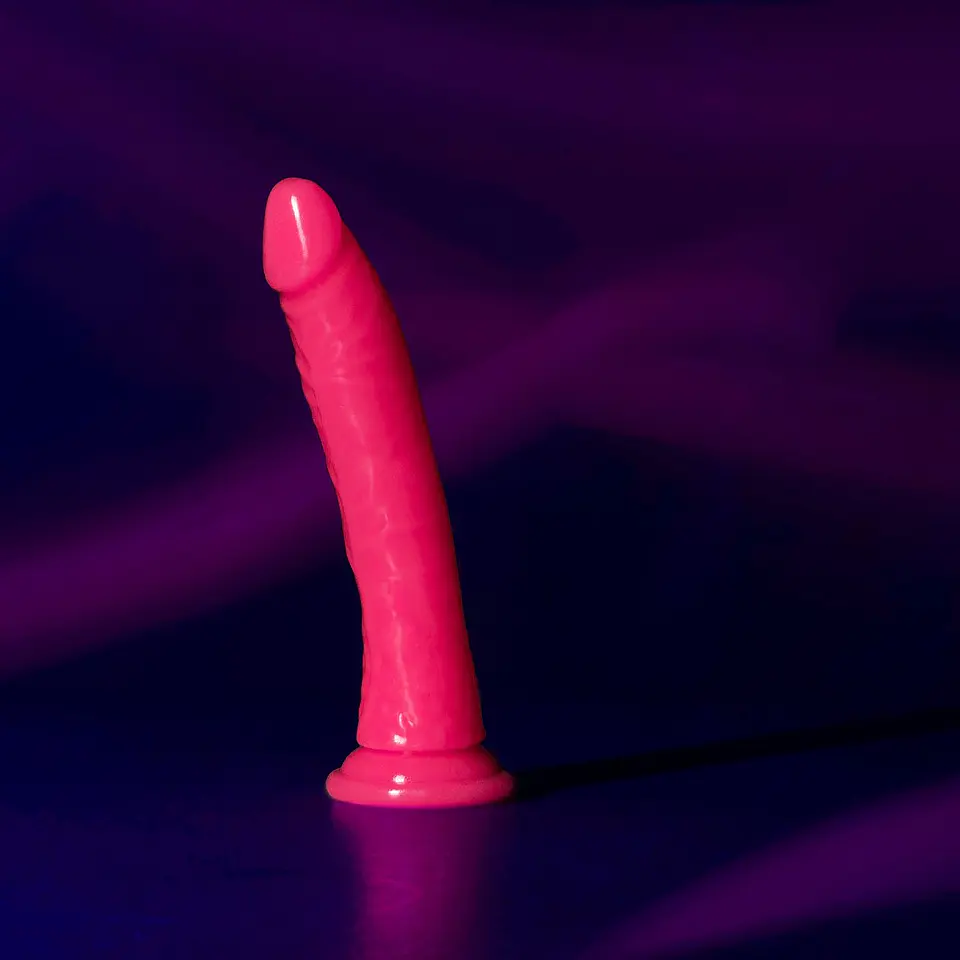 Dildo Slim Realistic Glow In the Dark 8 /20 CM Rosa Realrock 6