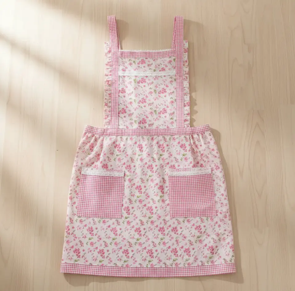 Delantal De Cocina Floreado Rosado Cuadrillé Con Bolsillos 5