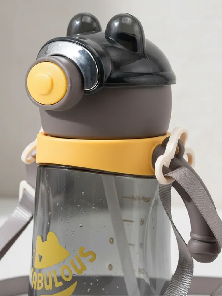 Botella De Agua Infantil Con Bombilla Y Correa Diseño Oso 3