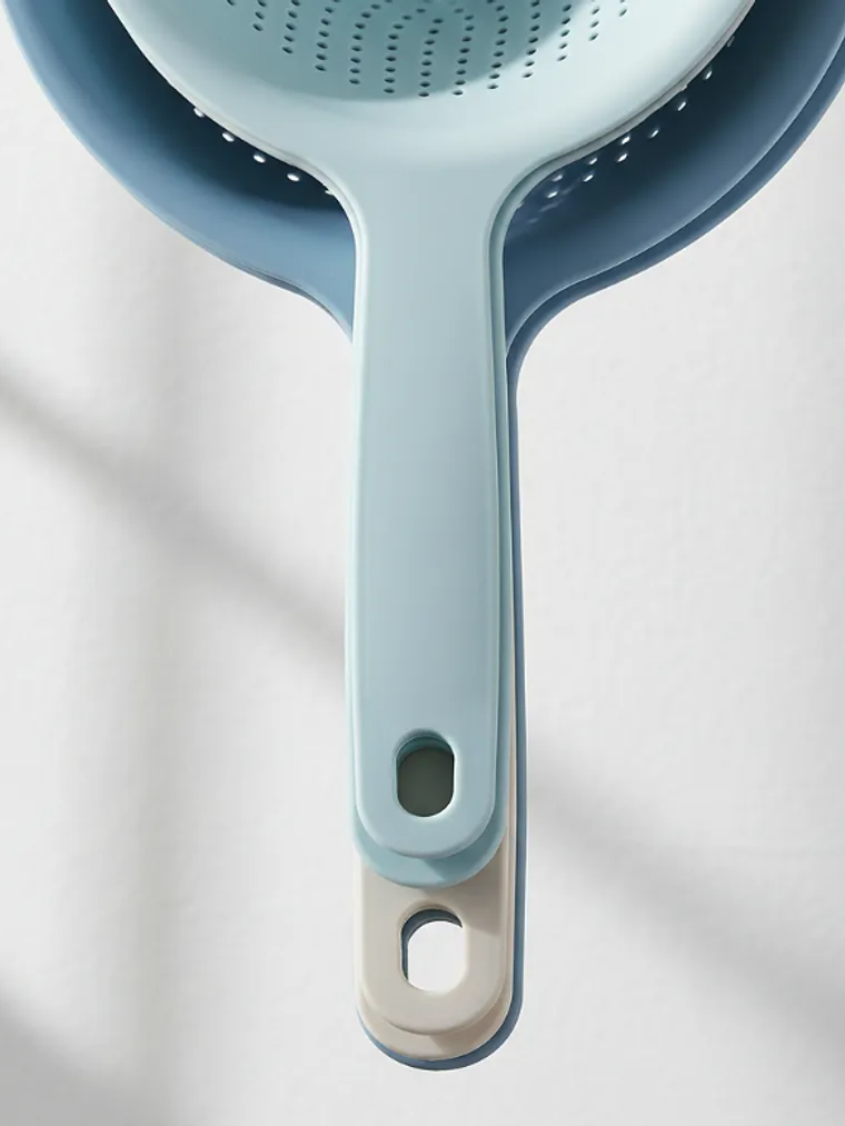 Set  Coladores Plásticos Apilables Con Mango Para Cocina 4