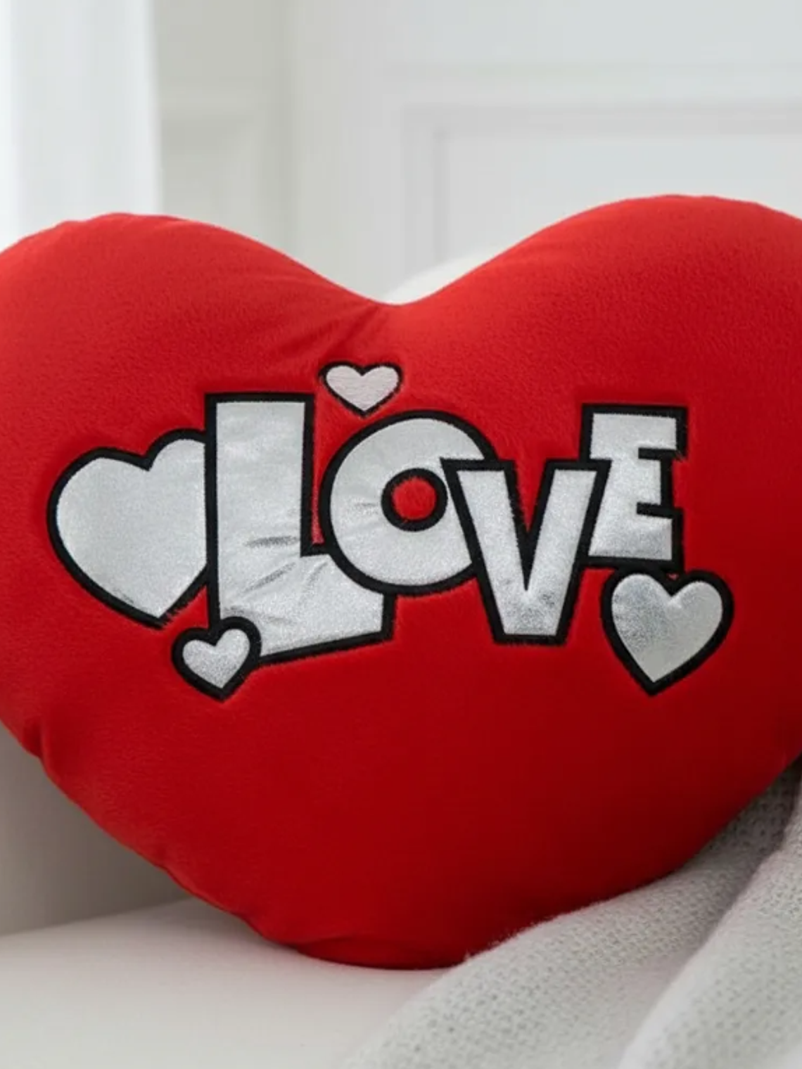 Cojín Peluche Corazón Rojo Love 40x30cm Regalo Enamorados 1