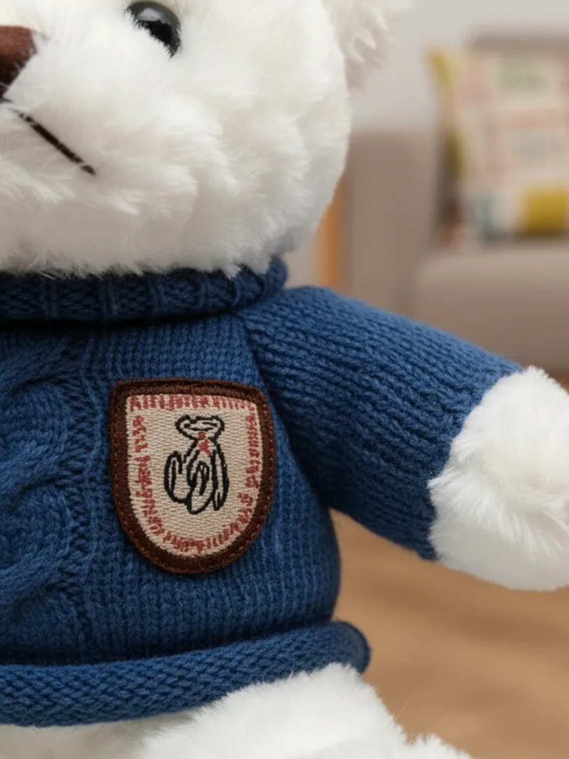 Oso De Peluche Blanco Con Chaleco Azul Tejido 23 Cm  3