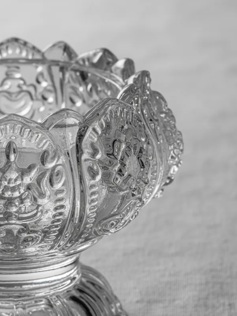 Portavelas de cristal tallado diseño flor de loto 4