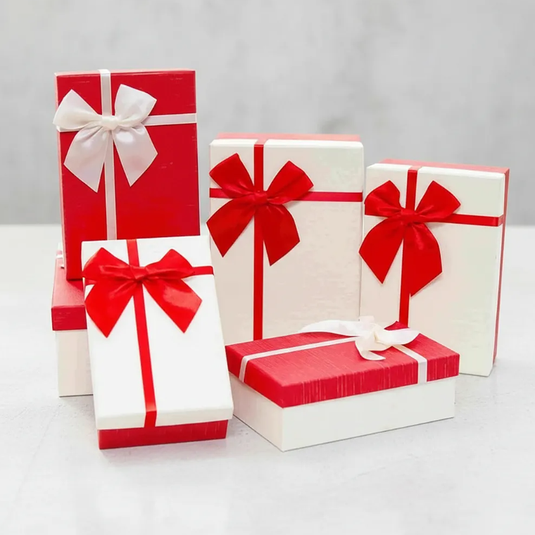 Set De Cajas Para Regalo Rojas Y Blancas Con Lazo Varios Tamaños 1