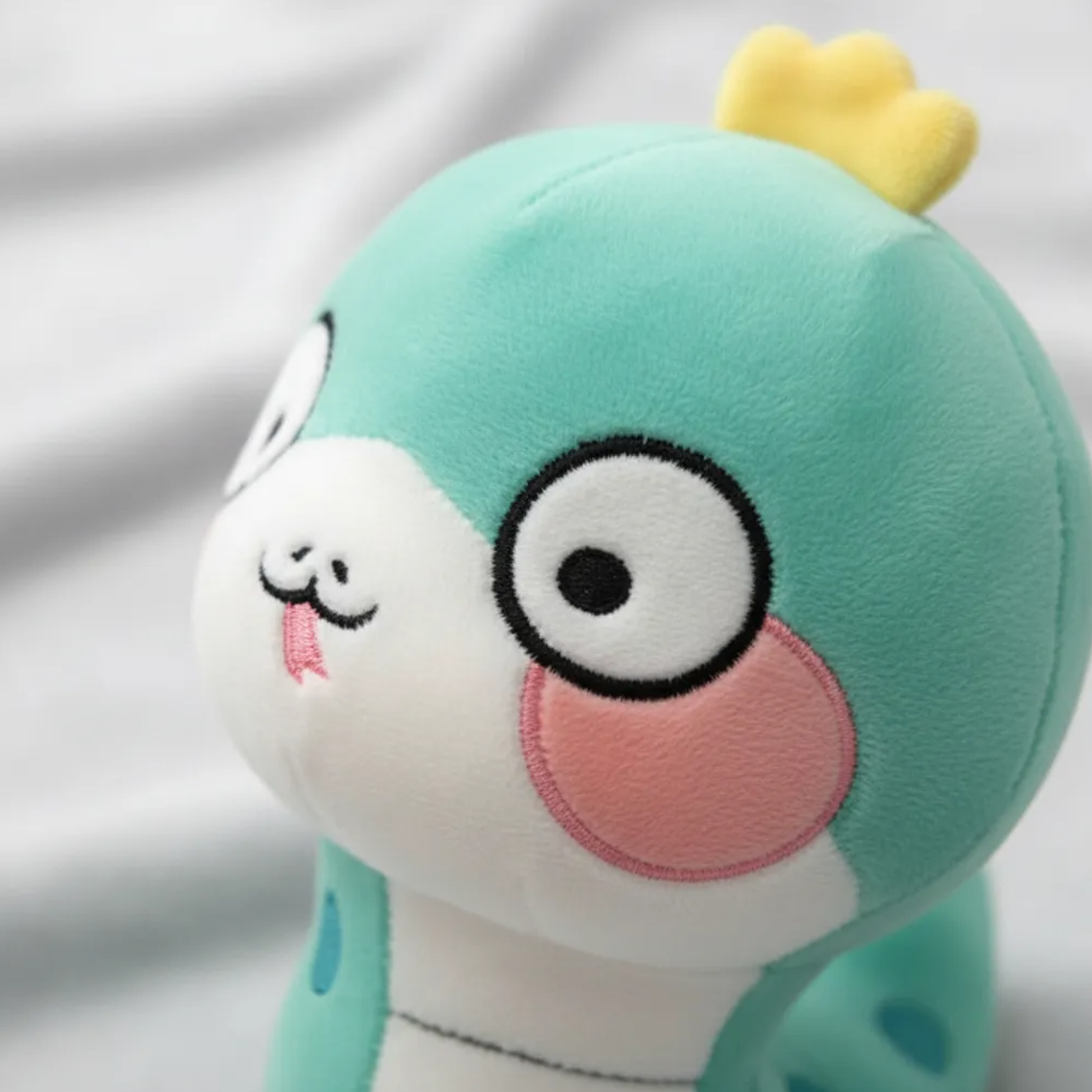 Peluche Serpiente Kawaii Con Corona Juguete Suave 23cm 2