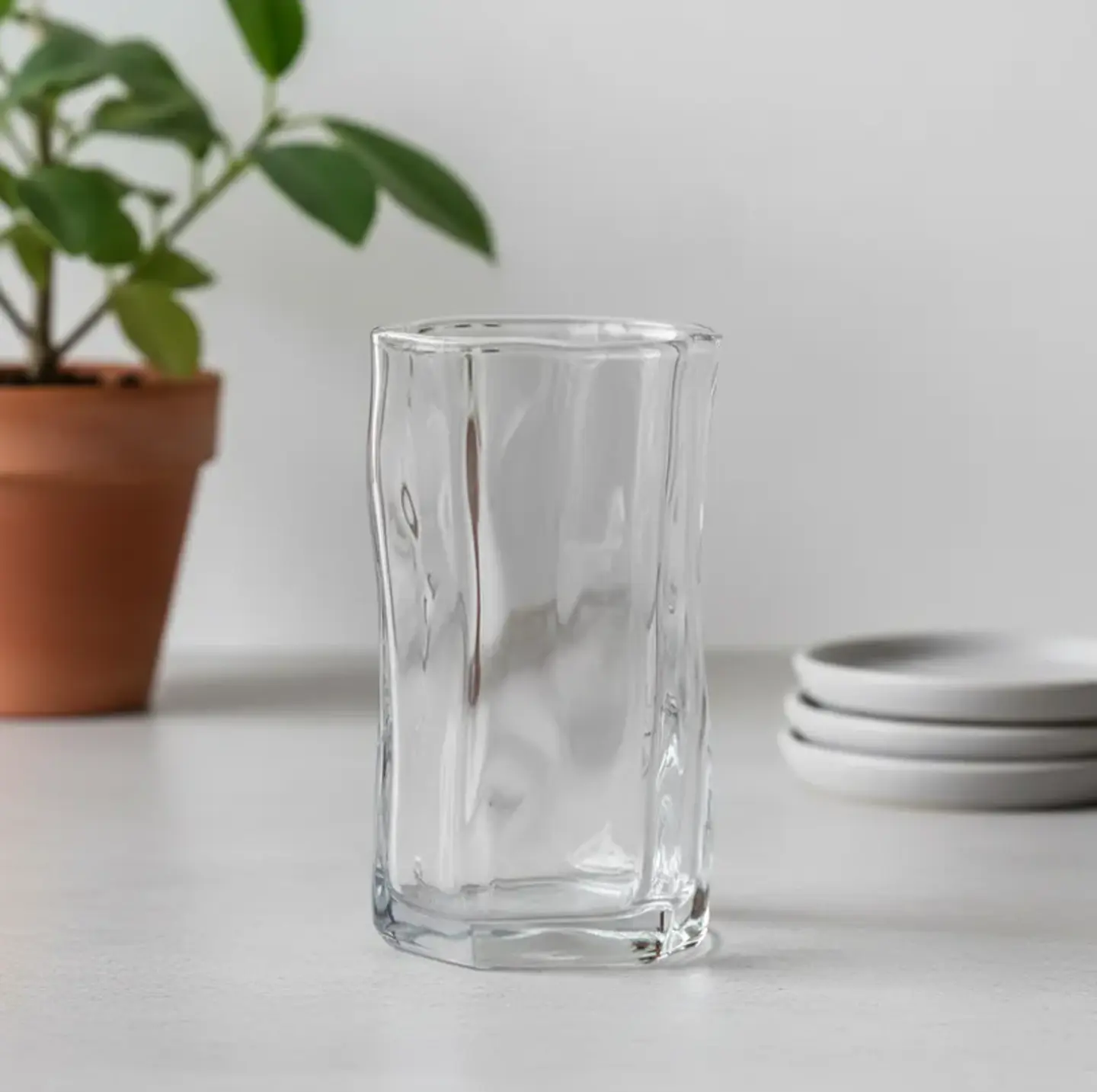 Vaso De Vidrio Ondulado Diseño Moderno Irregular 270ml 3