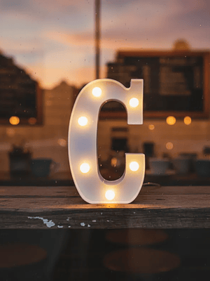Letra C Luminosa Decorativa Con Luces Led  22cm