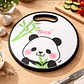 Tabla De Picar Plástica Redonda 30cm Diseño Panda Cocina - Miniatura 4