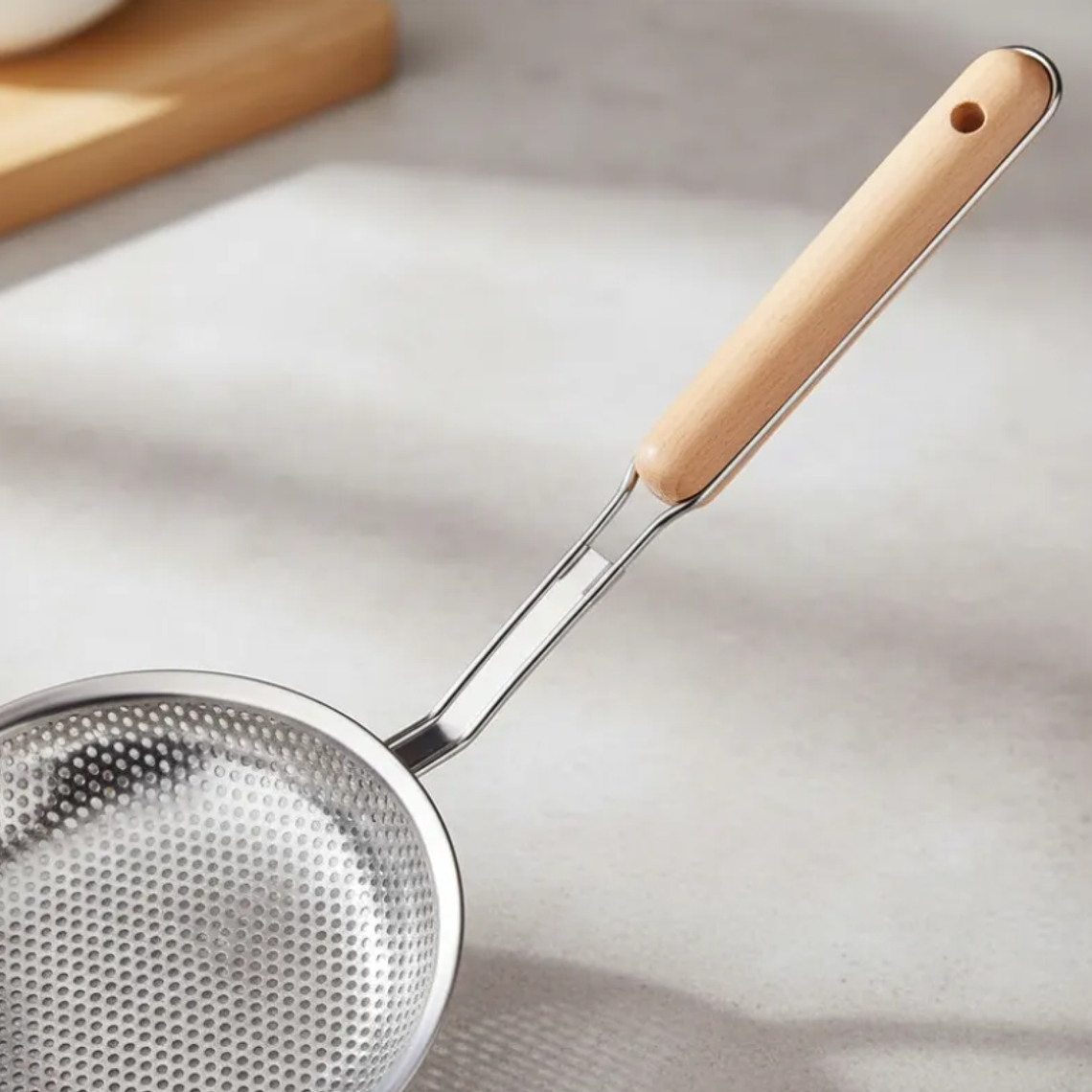 Colador Espumadera Acero Inoxidable Mango Madera Frituras 18cm 4