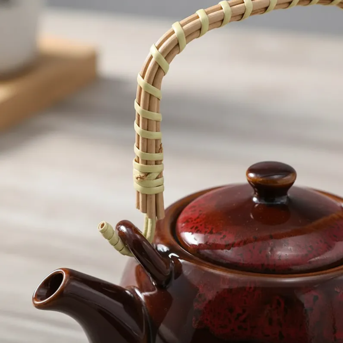 Tetera de Cerámica Estilo Japonés 800ml con Mango de Bambú 4