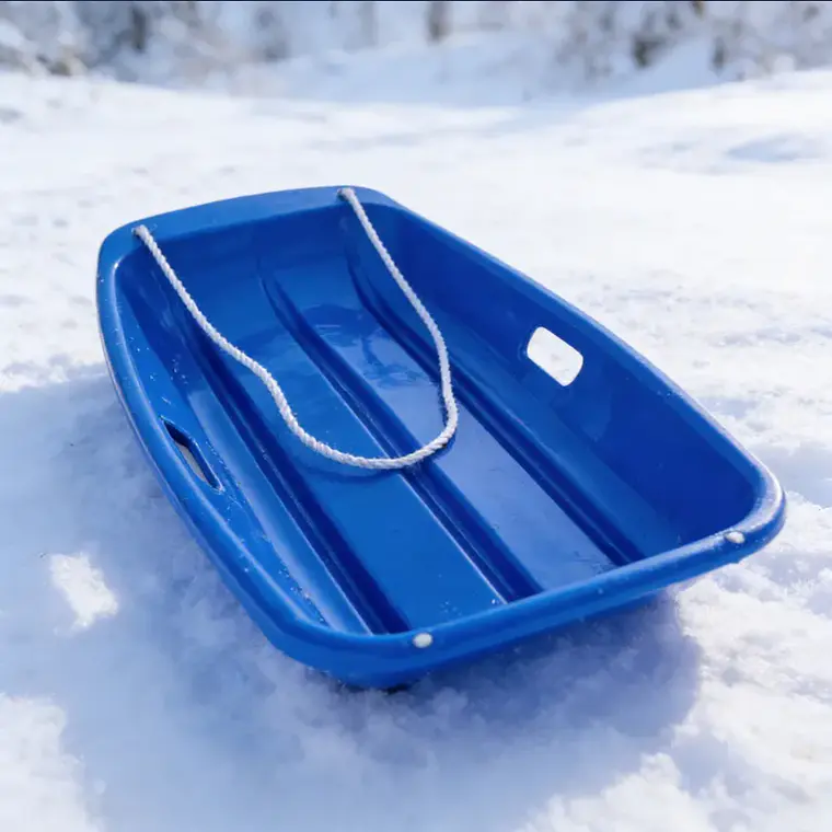 Trineo De Nieve Plástico Para Niños 64.5cm Con Cuerda 3