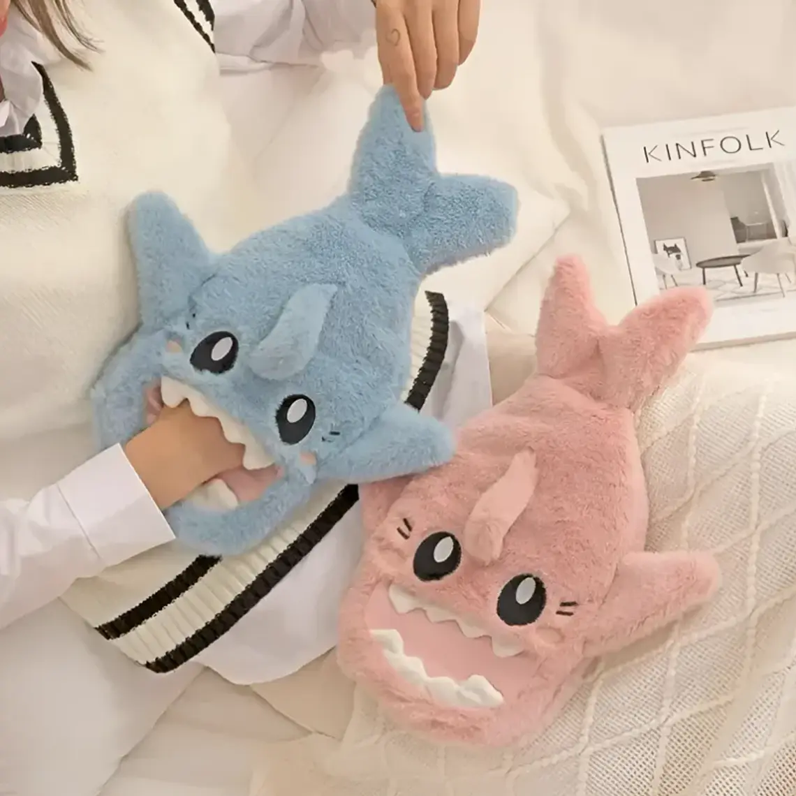 Guatero De Peluche Forrado Tiburón Infantil Kawaii 1000ml 1